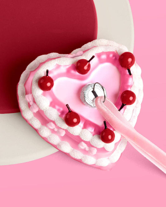 Sweetheart Cake Ornament